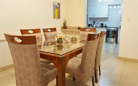 APARTAMENTOS PRIVADOS - 10 minutos del Aeropuerto Lima PE